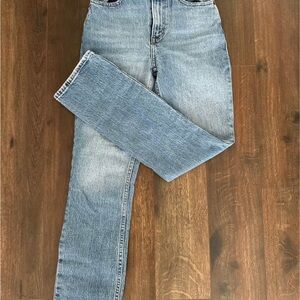 Abercrombie & Fitch Women's Curve Love Ultra High Rise 90s Straight Jean